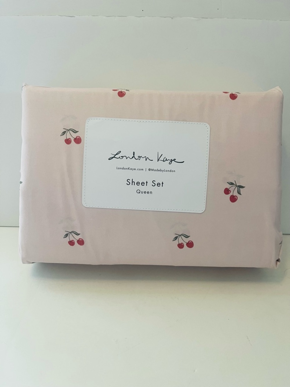 London Kaye Petite Cherries Pink Queen Size Sheet Set